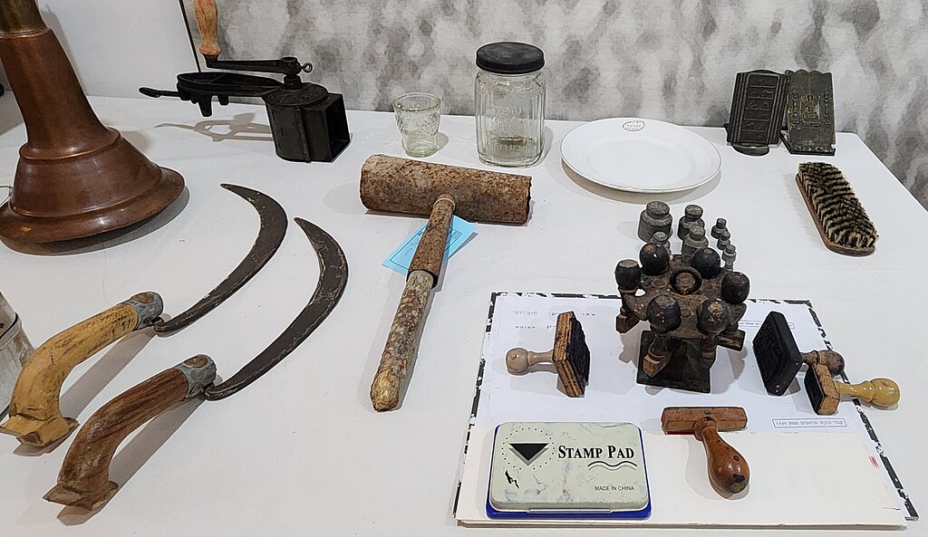 Farming tools used in the First Aliyah (Wikimedia Commons)