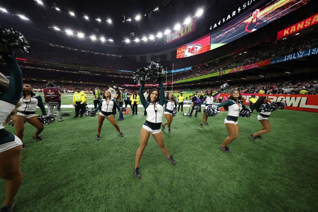 Elana Horowitz at the Super Bowl (Brian Garfinkel)