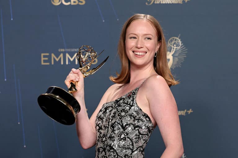 LOS ANGELES, CALIFORNIA - SEPTEMBER 14: Hannah Einbinder, winner of Outstanding Supporting Actress in a Comedy Series for "Hacks," poses in the press room during the 77th Primetime Emmy Awards at Peacock Theater on September 14, 2025 in Los Angeles, California. (Photo by Kevin Mazur/Getty Images)