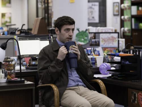 THE PAPER -- Episode 101 -- Pictured: Alex Edelman as Adam -- (Photo by: Aaron Epstein/PEACOCK)