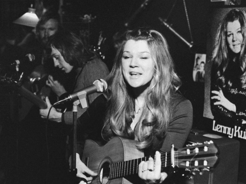 Lenny Kuhr performing in Amsterdam in November 1970.