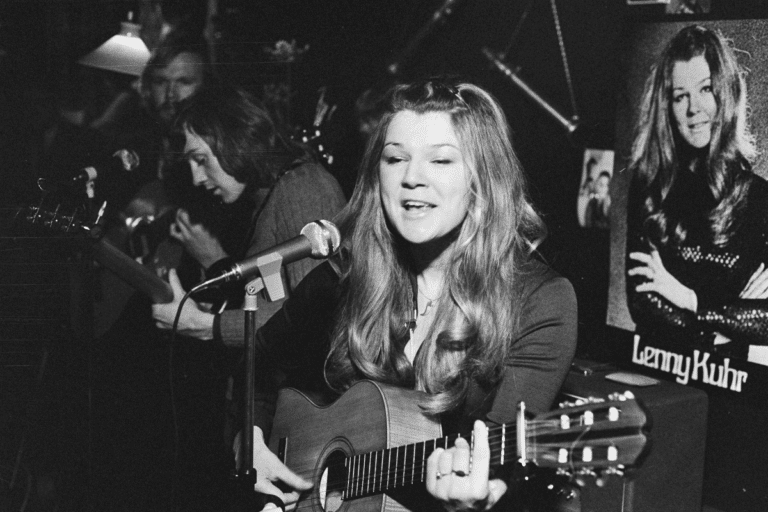 Lenny Kuhr performing in Amsterdam in November 1970.