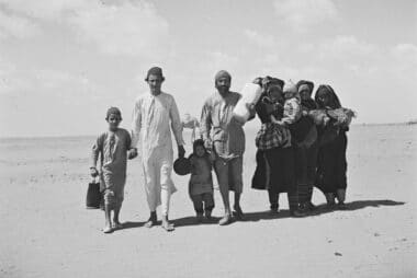 A Yemenite Jewish family walks toward a relocation camp to go to Israel, 1949 (Wikimedia Commons)