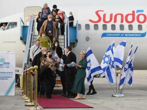 Ukrainian refugees arrive in Israel, 2022 (Ministry of Aliyah and Absorption)